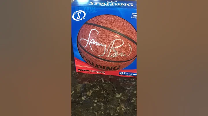 *****FULL SIZE 29.5 LARRY BIRD SIGNED BASKETBALL!!...