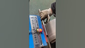 Pipe descaling machine, automatic pipe drawing machine