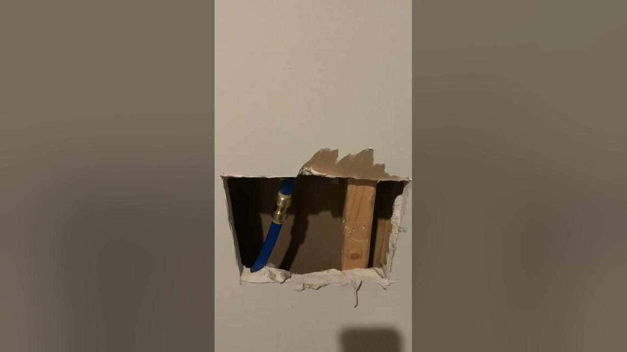 How to fix a pinhole or a leak in your plumbing pipes with a Pex Pipe