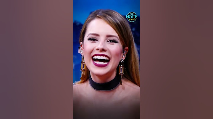 Sandy sem um minuto de paz kkkkk
