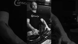 Some moments deserve more than a scroll. #djmix #djsetvideo #yachtsession #technohouse #housebeat