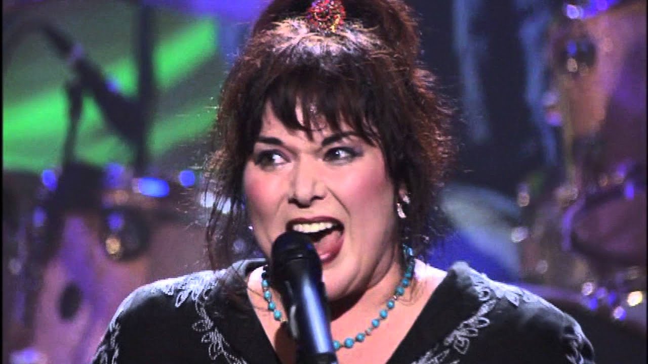 Watch Heart - Straight On (Alive In Seattle) on YouTube Watch Heart - Straight On (Alive In Seattle) on YouTube