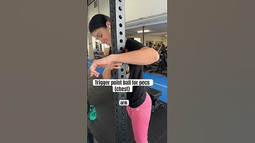 Trigger point ball release for pecs (chest muscles) - soft tissue work #triggerpoint #softtissue