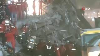 Enkaz Altındaki Berilden Acı Haber...