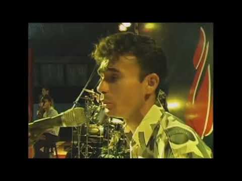 Na fenda da Rocha - Toda a Honra -  Cristopher Hewitt e Moises ferrera