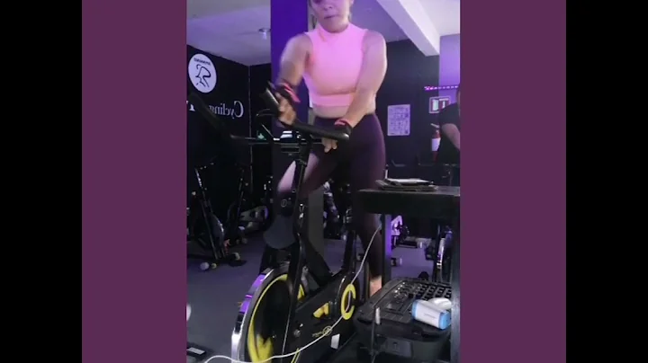 Clase 72 / Zona abdomen, brazo / Spin bike /by Jan...