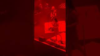 Marin Morris. This is how a woman leaves. Glasgow. 8/11/26