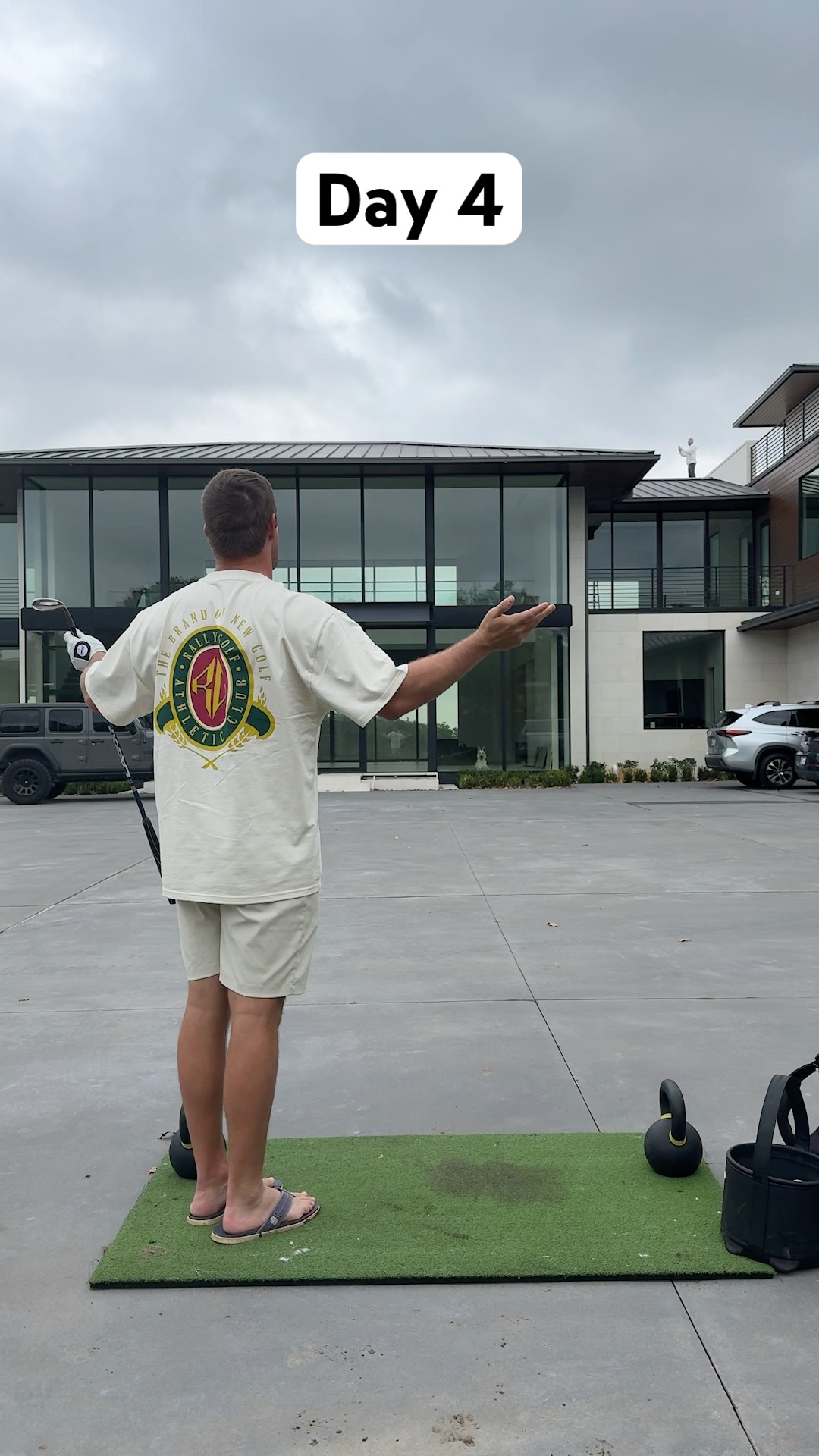 I thought it’d be cool to make it in flip flops #golf