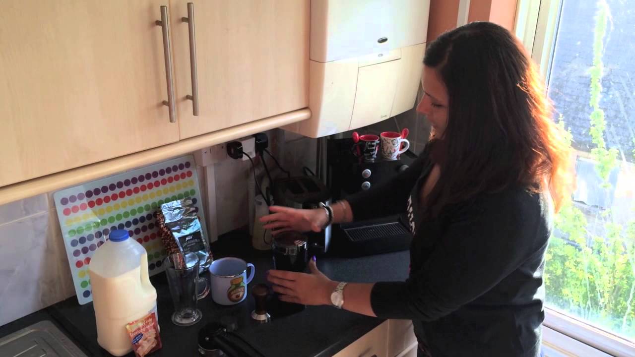 Make yourself a fresh coffee with Tesco Coffee Grinder 45 second