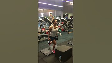 RETROCESSO UNILATERAL COM SUBIDA NO BANCO E FLEXÃO DE QUADRIL COM KENTBBELL (treinamento funcional)