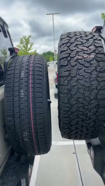 😱 Jeep Wrangler Sahara 4xe vs Rubicon Xtreme Recon Height Difference #shorts