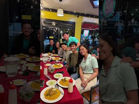 Diners At Baig S Arab Pakistani Indian Restaurant