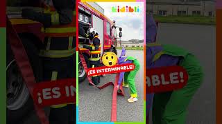 No olvides guardar tus juguetes después de jugar, ¡igual que los bomberos! 🚒 | Kidibli #shorts