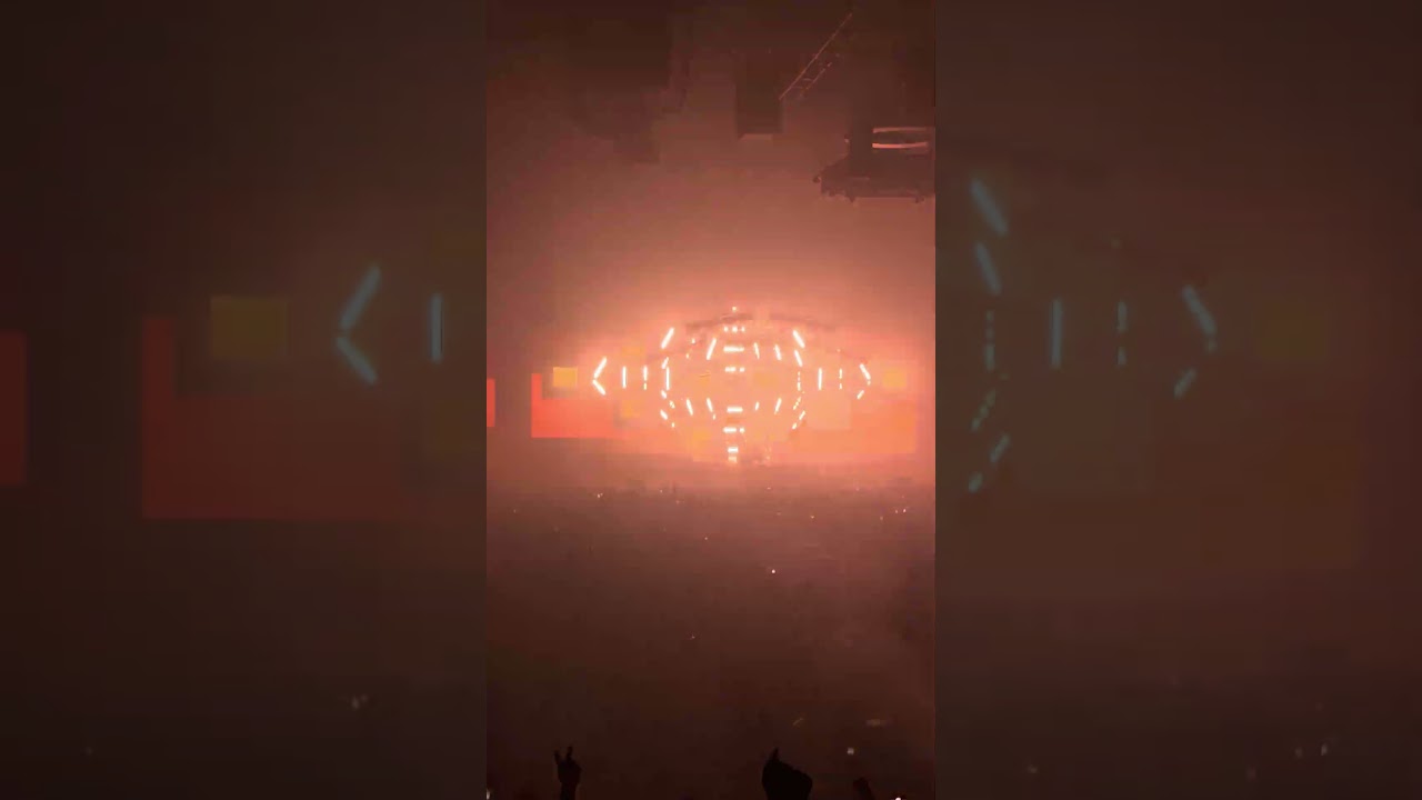 Justice - Mannequin Love (Oakland Arena 2025) 