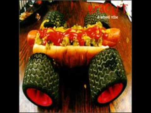 Guarda Bracket - Warren's Song Pt.4 su YouTube Guarda Bracket - Warren's Song Pt.4 su YouTube