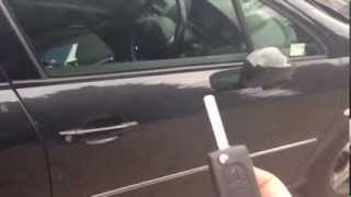 Locking and Unlocking a Peugeot Car with Lock