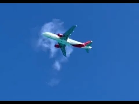 Avión aterrizó de emergencia en San Andrés tras "impacto de ave que afectó uno de los motores"