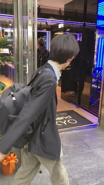 ドクターTがRoland Store Tokyoを訪問～その1「入店」～　#shorts