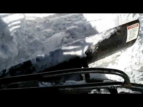 plowing-snow-with-honda-rancher-350-4x4