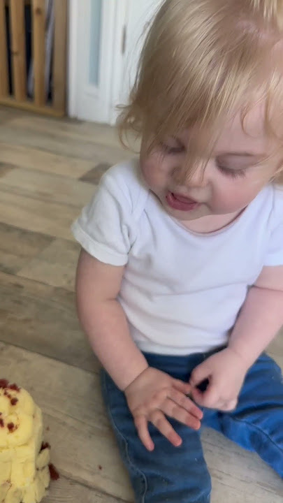 Arabella ruined the cake #shorts