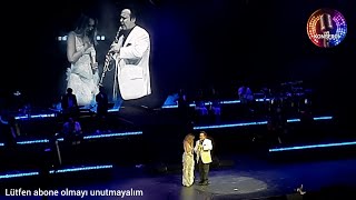 Ziynet Sali Harbiye Konserinde Vasilis Saleasın Weeping Eyes Melodileriyle Hüzünlendi Resimi