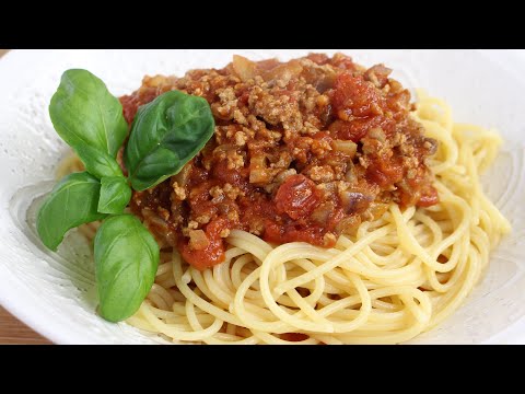 Spaghetti Bolognese Rezept - total lecker und total einfach! / Sallys Welt. 