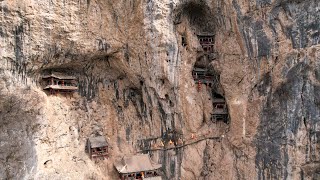 中国最险的悬空寺，高悬于1800米悬崖绝壁上的道观，你敢挑战这个吗？龙门洞道观悬空寺挑战之旅｜4K
