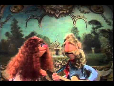 The Muppet Show - Henrietta's Wedding