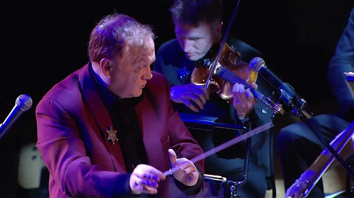 Mike Batt - Caravan Theme (Live at Cadogan Hall)