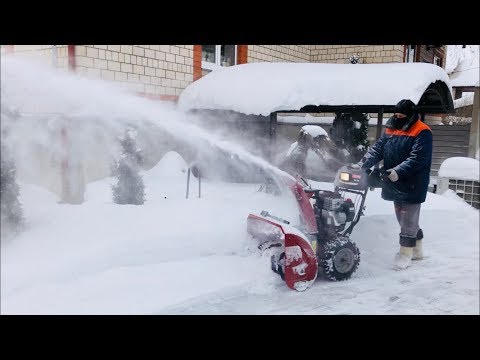 Video: Kako da pokrenem svoju mašinu za čišćenje snijega Craftsman?