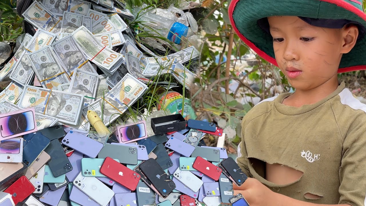😢 Poor boy 📱 found very old phone and Money$ , How to restore phone ...