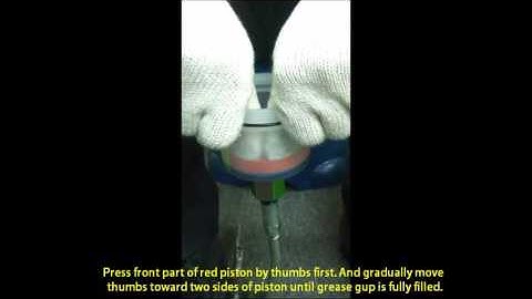 Como Abastecer o Refil  do Lubrificador Automático - EASYLUBE