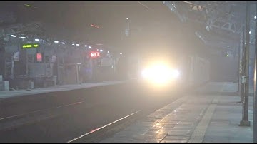 06:07AM - 12268 Hapa Mumbai Duronto Express Looses Its Temper At Rural Umroli At 130Kph Top Speed !!