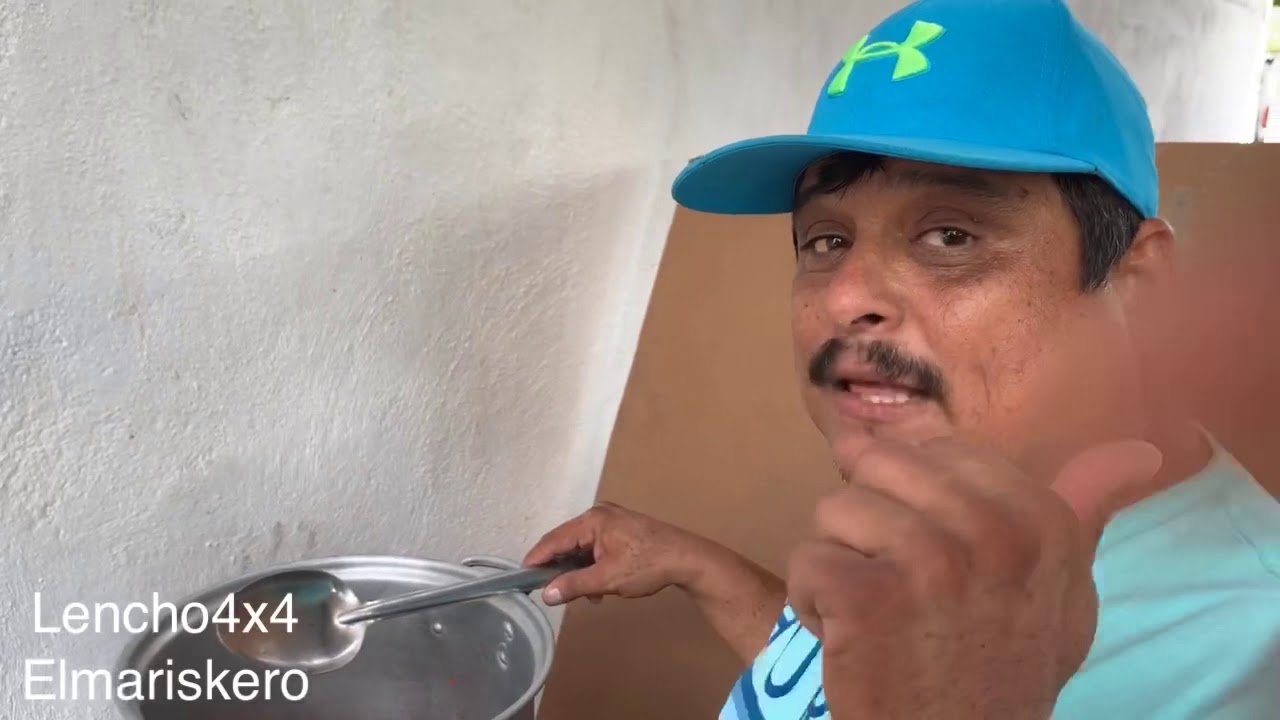 Un caldo 7 mares estilo marisquero llamado también caldo largo