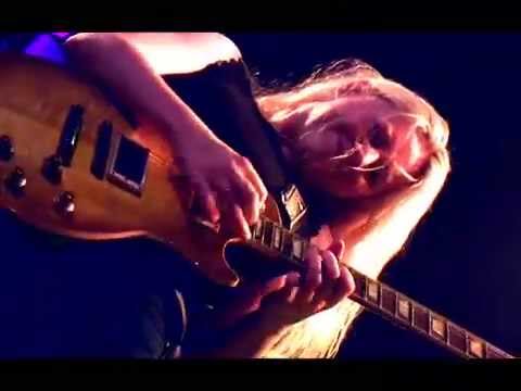 joanne-shaw-taylor,-red-hot-blues-guitar-solo,-mezz-breda,-oct.10,-2014