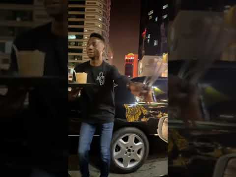 في خاطر لحباب واغلى ناس تحياتي 