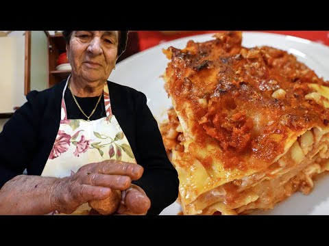Best LASAGNA Ever from a Southern Italy Nonna (Calabria)! 🇮🇹