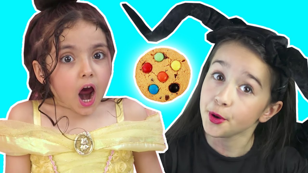 CHOCOLATE COOKIE PRANK | MALEFICENT VS BELLE | Magic Tricks | Princesses In Real Life | Kiddyzuzaa