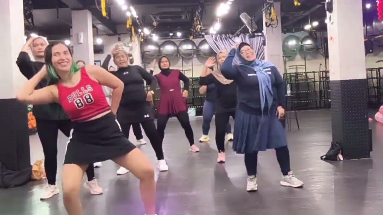 Covering Bang Bang -- Bolly X Class -- Absolute Fit Tg. Priok