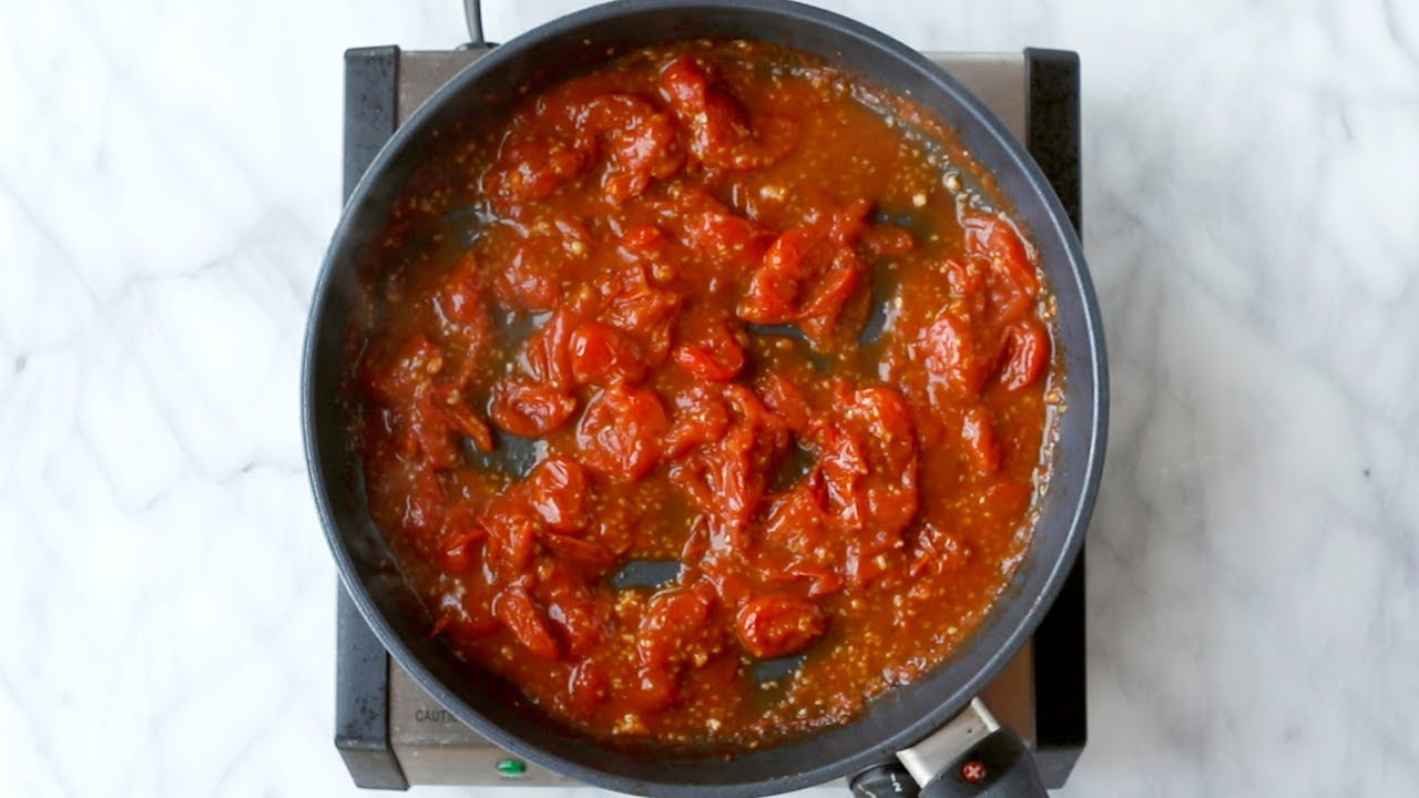 Basic Garlic Butter Tomato Sauce YouTube