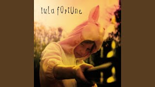 Video thumbnail of "Lula Fortune - Between the Lines"