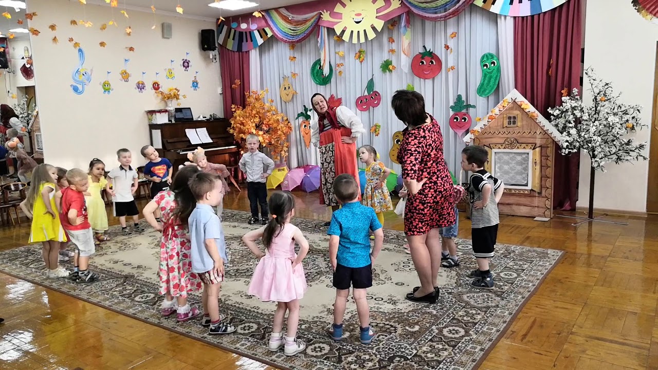 танец топа топ в детском саду. танец топа топ в детском саду. видео повтори бразильский танец для детей. танцы маленькие маячок. танцевальная кружок топ,топ, каблучок детский сад.