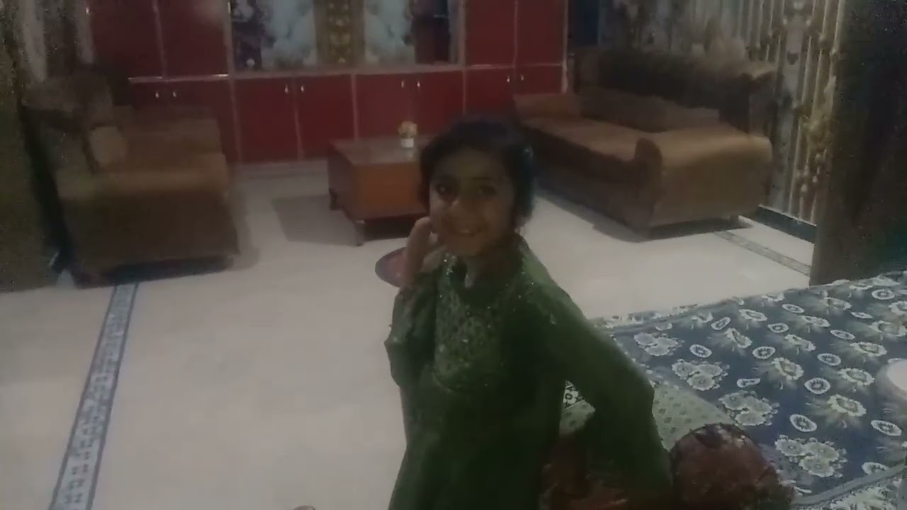 Ramzan ma barkaty , sehri aftari or bhook piyas ka ahsas hota ha,Quran nimaz hr waqt prhna 🥰