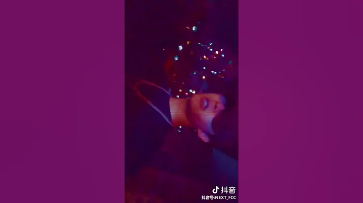 Fan Chengcheng is singing - DayDayNews