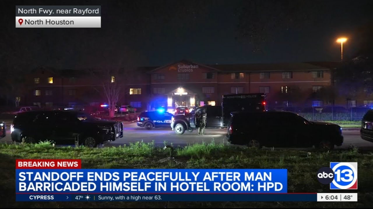 Man in custody after overnight police standoff in North Freeway hotel ...