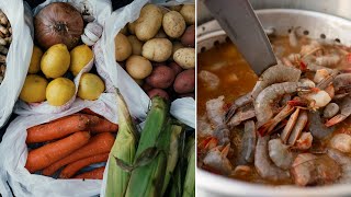 Feeding 25 PEOPLE with 1 BIG POT! | Our Family's LOW COUNTRY BOIL