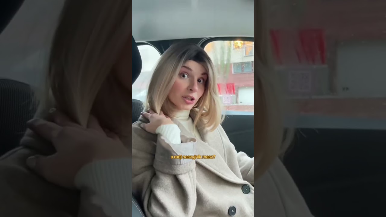 UKRYWASZ PRZED MAMĄ ŻE ZGUBIŁAŚ JEJ NASZYJNIK