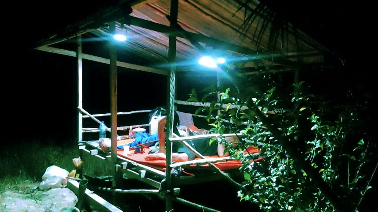 Berpetualang mancari ikan di malam hari