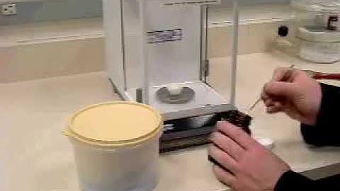 Preparation of KBr pellet