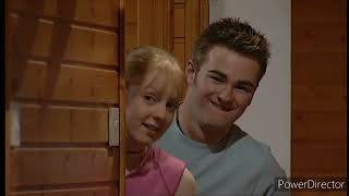 Clic Emmerdale - Maggie Calder Gives Robert A Small Slap On The Face 7Th August 2002 Od